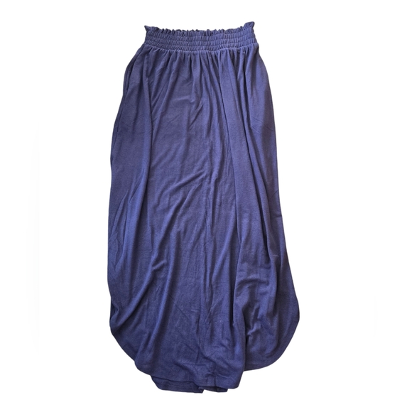 Navy maxi skirt with side slits and pockets - Picture 1 of 5